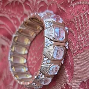 Lia Sophia Gorgeous Stretch Gold and Silver Bracelet (J12)